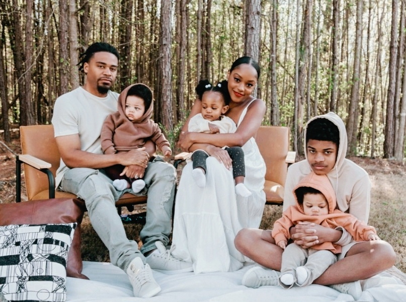 Ericka Cameron-Carr, Founder of Jo-Anne's House, Inc., with her family